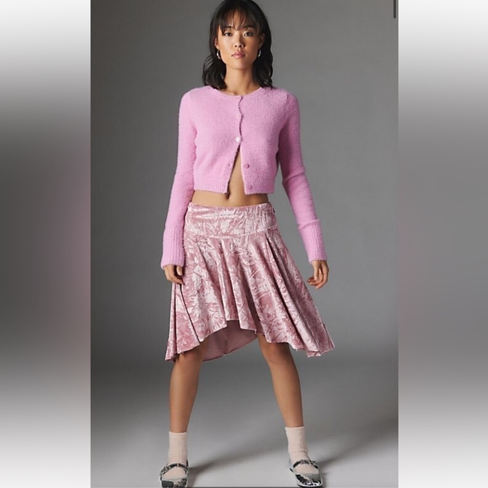 NWT new urban outfitters silence + noise SMALL pink velvet uneven hem skirt UO - Picture 5 of 15
